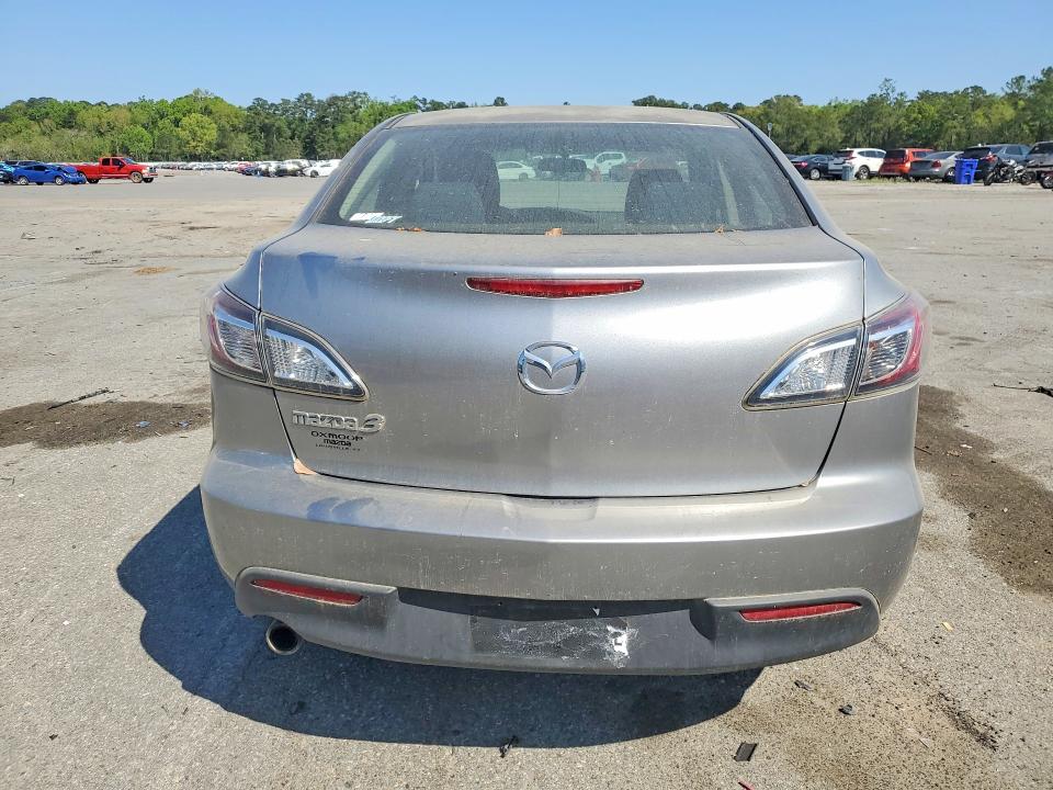 47476806 :رقم المزاد ، JM1BL1VF6B1480660 vin ، 2011 Mazda 3 مزاد بيع