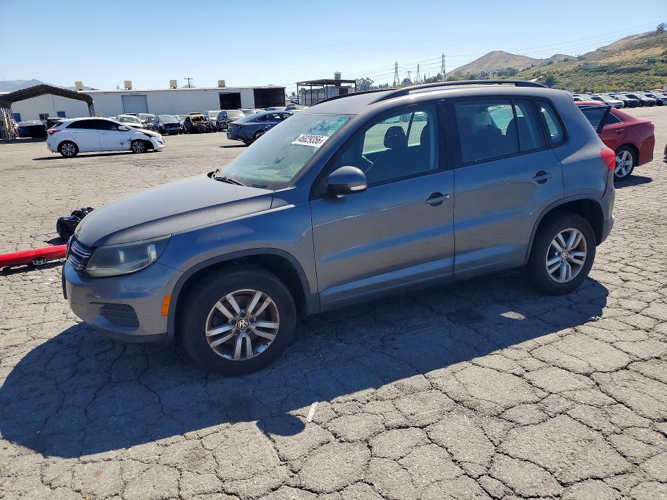 2015 Volkswagen Tiguan მანქანა იყიდება აუქციონზე, vin: WVGAV7AX9FW613035, აუქციონის ნომერი: 46829356