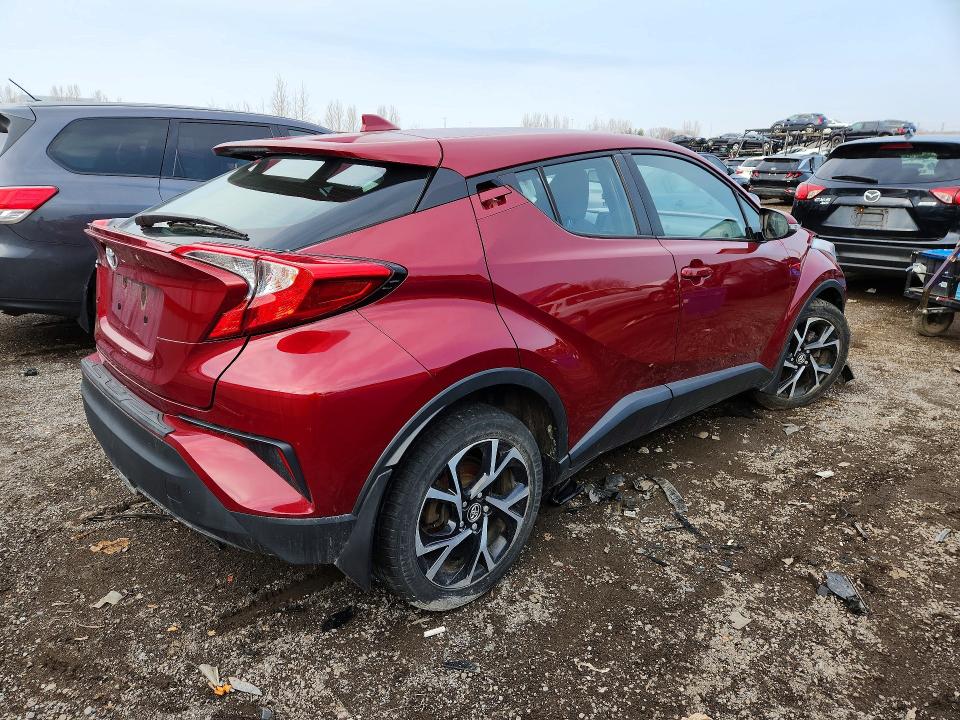 41737516 :رقم المزاد ، NMTKHMBX9JR060486 vin ، 2018 Toyota C-hr مزاد بيع