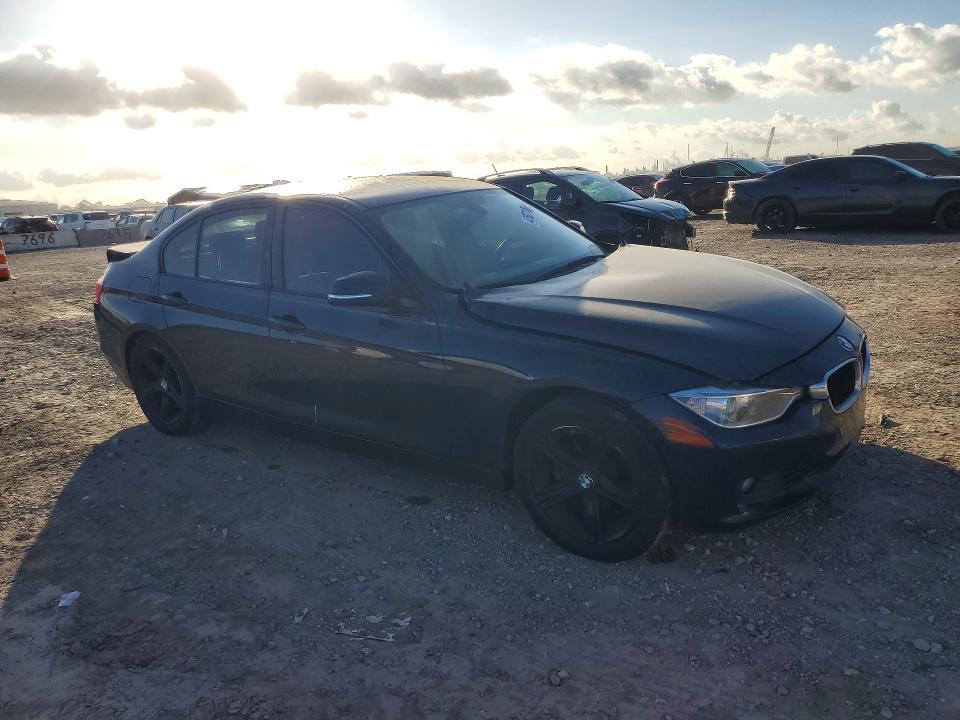 2013 Bmw 328i მანქანა იყიდება აუქციონზე, vin: WBA3A5C59DF601339, აუქციონის ნომერი: 47607106