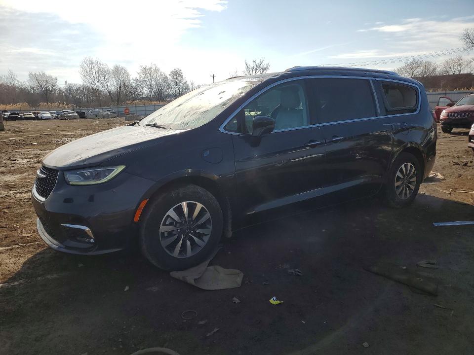 2021 Chrysler Pacifica მანქანა იყიდება აუქციონზე, vin: 2C4RC1L77MR586415, აუქციონის ნომერი: 46958056