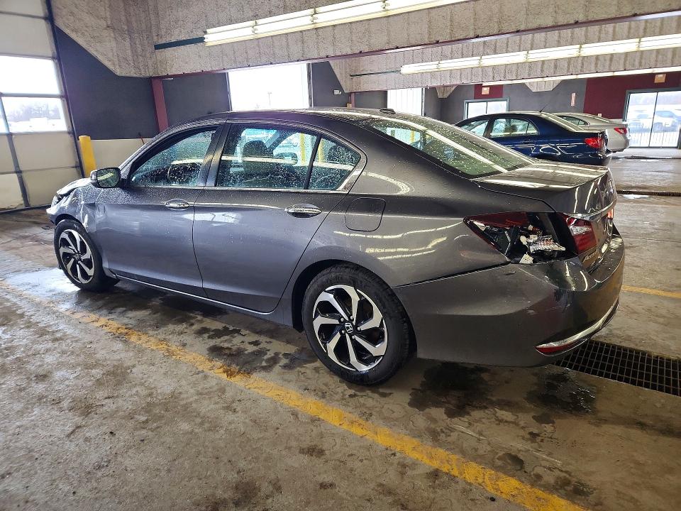 Продажа на аукционе авто 2017 Honda Accord, vin: 1HGCR2F83HA011092, номер лота: 41923276