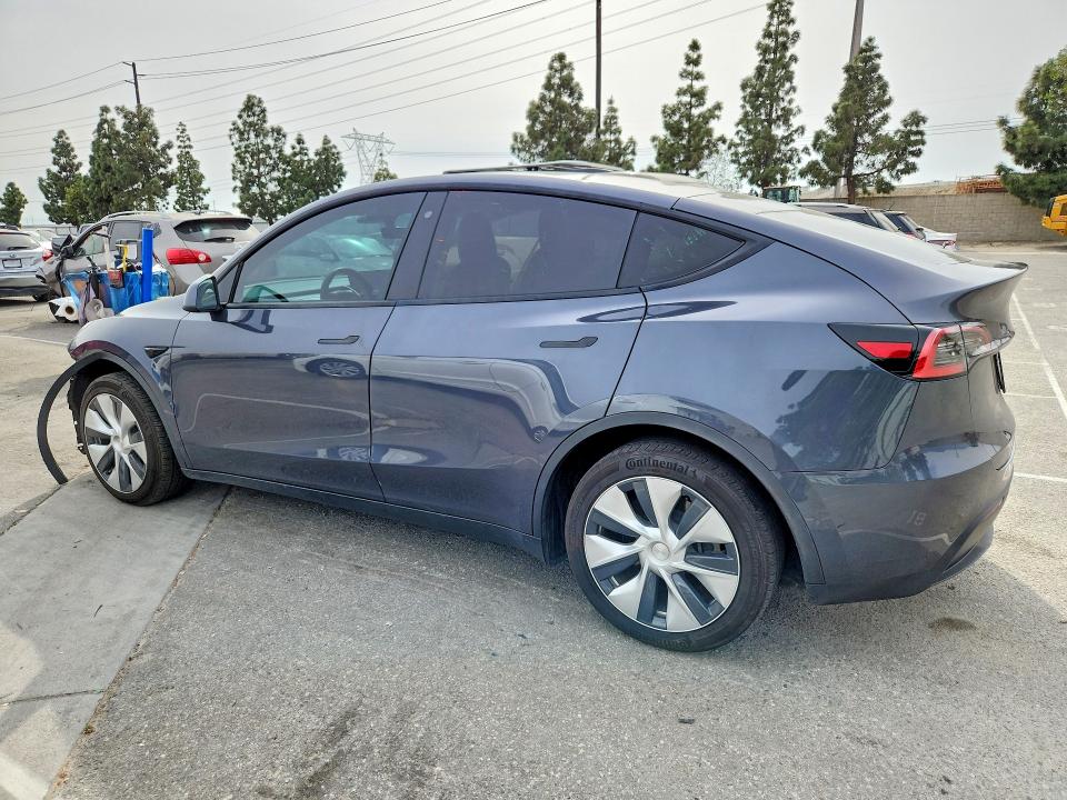 48104936 :رقم المزاد ، 5YJYGDEE1LF043844 vin ، 2020 Tesla Model Y مزاد بيع