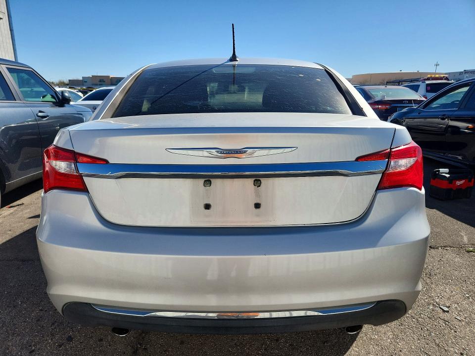 45486316 :رقم المزاد ، 1C3CCBCG1CN101889 vin ، 2012 Chrysler 200 مزاد بيع