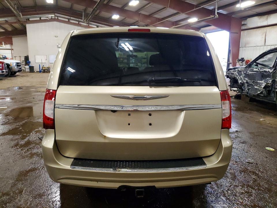 47442956 :رقم المزاد ، 2A4RR5DG5BR608083 vin ، 2011 Chrysler Town & Country مزاد بيع