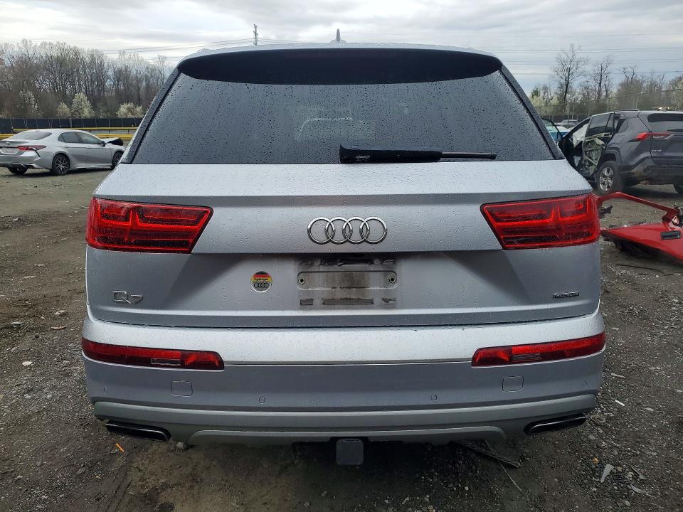 2018 Audi Q7 მანქანა იყიდება აუქციონზე, vin: WA1LHAF70JD021225, აუქციონის ნომერი: 46649566