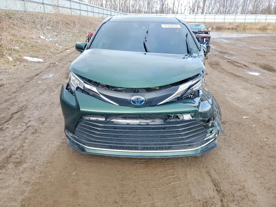 Продажа на аукционе авто 2021 Toyota Sienna, vin: 5TDYRKEC1MS041103, номер лота: 41639596