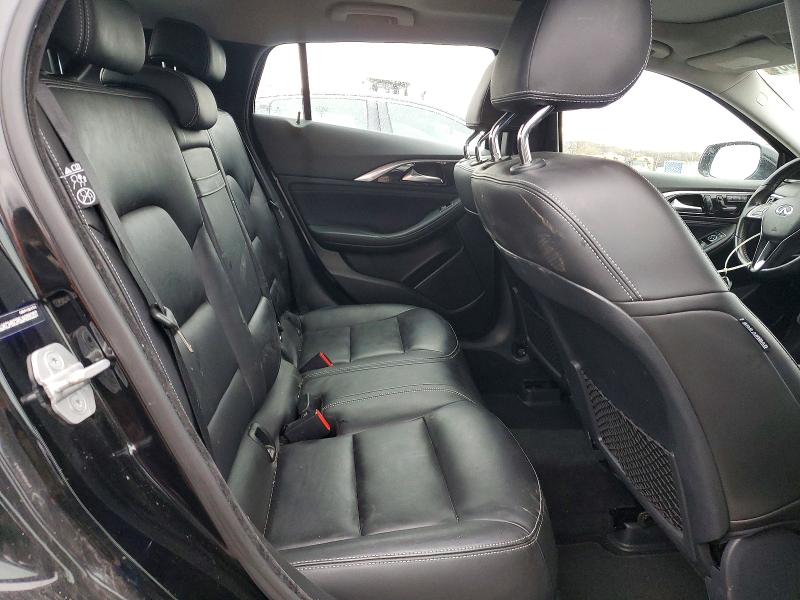 47561356 :رقم المزاد ، SJKCH5CR5JA055257 vin ، 2018 Infiniti Qx30 مزاد بيع
