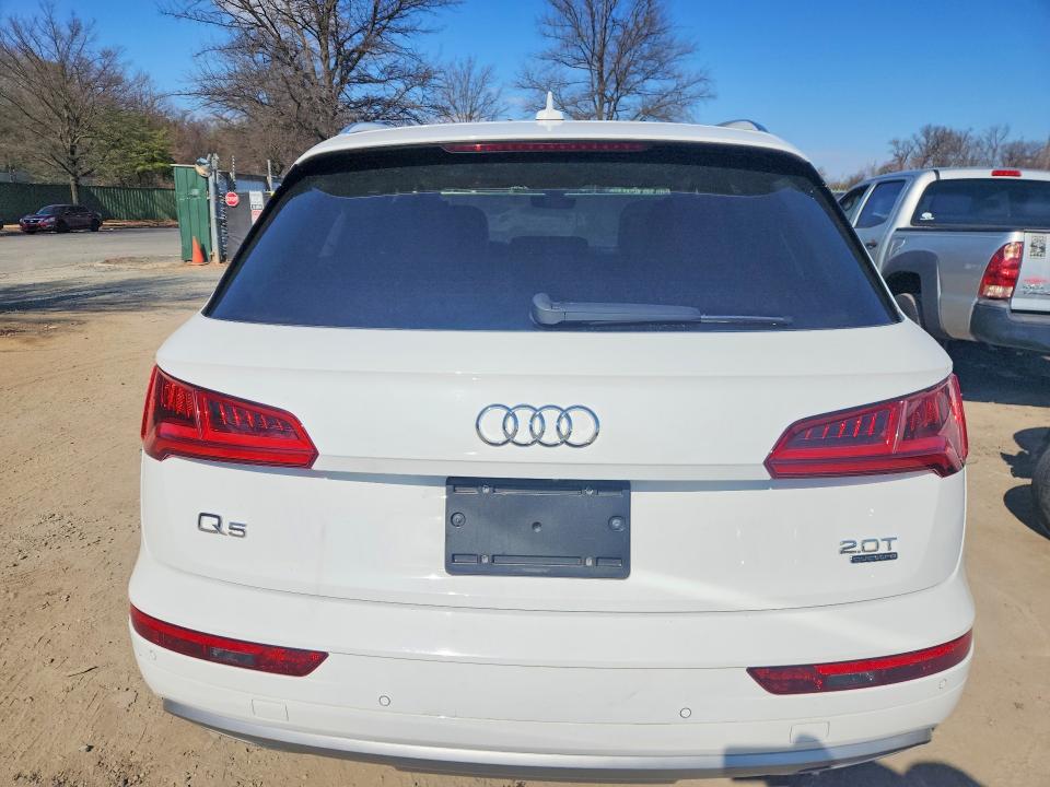 Продажа на аукционе авто 2018 Audi Q5, vin: WA1BNAFYXJ2026554, номер лота: 45932026