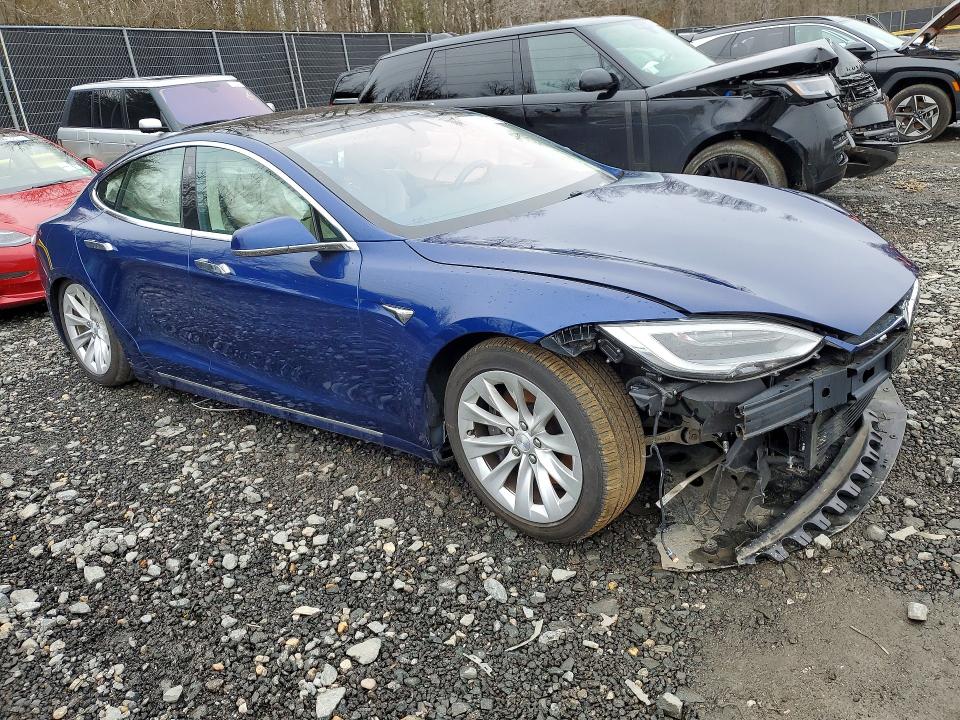 78143155 :رقم المزاد ، 5YJSA1E29KF305944 vin ، 2019 Tesla Model S مزاد بيع