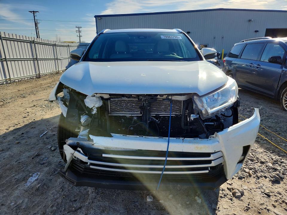 Продажа на аукционе авто 2018 Toyota Highlander Hybrid, vin: 5TDJGRFH6JS039160, номер лота: 79983795