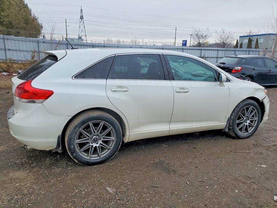 79557335 :رقم المزاد ، 4T3BK3BB3BU057813 vin ، 2011 Toyota Venza مزاد بيع