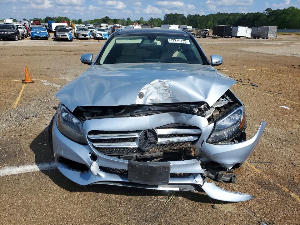 48210436 :رقم المزاد ، WDDWF4JB6JR404858 vin ، 2018 Mercedes-benz C مزاد بيع