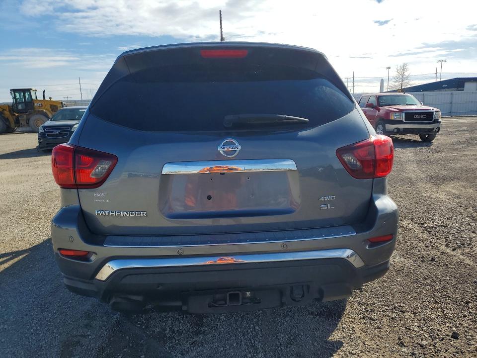 45956586 :رقم المزاد ، 5N1DR2MM9HC907609 vin ، 2017 Nissan Pathfinder مزاد بيع