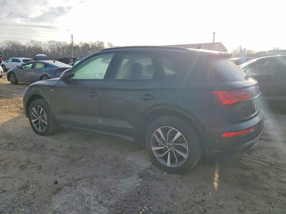 42040286 :رقم المزاد ، WA1GAAFY4R2106817 vin ، 2024 Audi Q5 مزاد بيع