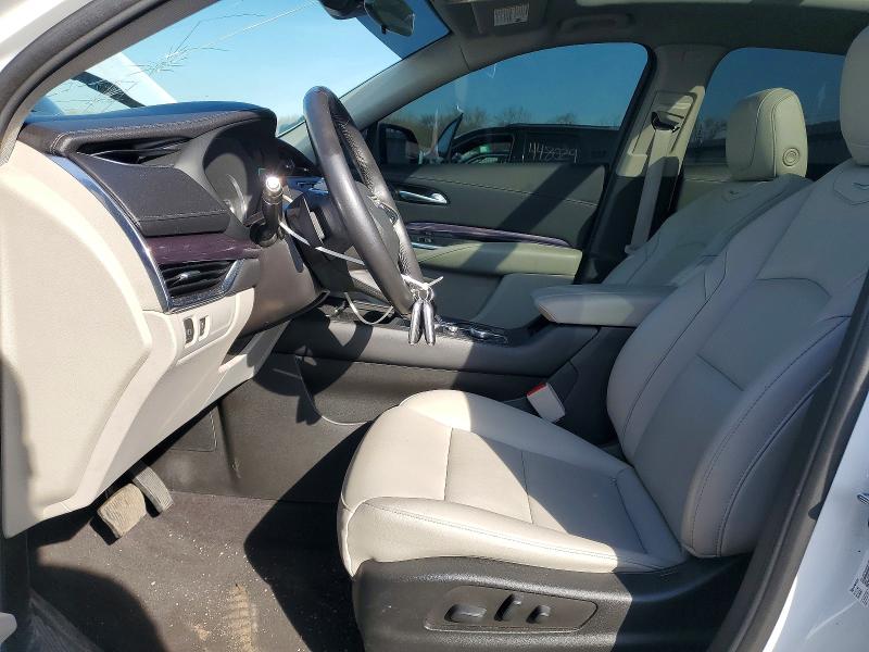 46486336 :رقم المزاد ، 1GYFZBR44PF142385 vin ، 2023 Cadillac Xt4 مزاد بيع