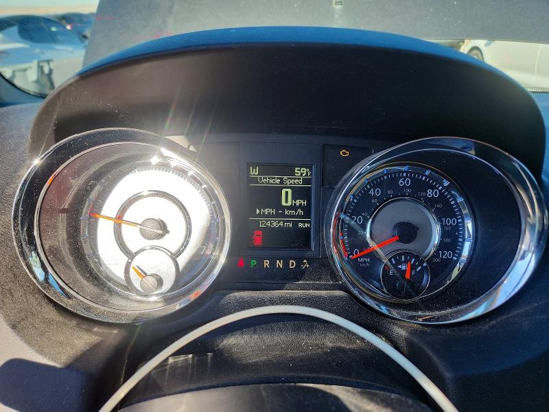 45889846 :رقم المزاد ، 2C4RC1BG5FR505822 vin ، 2015 Chrysler Town & Country مزاد بيع