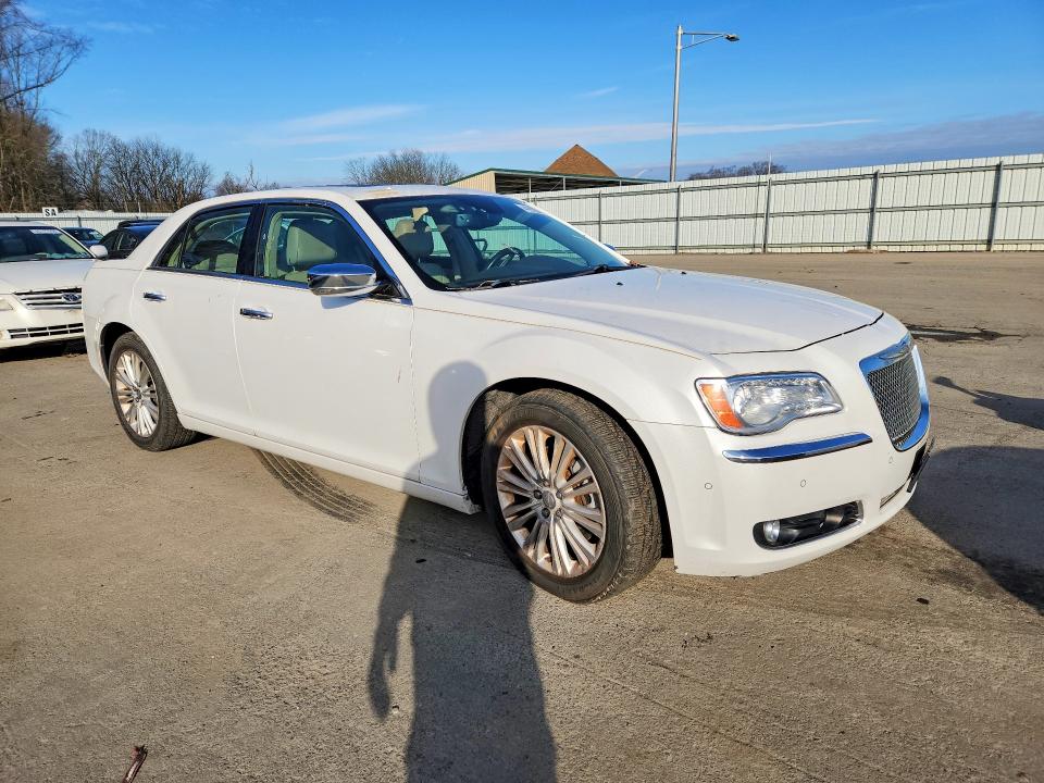 41923026 :رقم المزاد ، 2C3CCAKT2EH142262 vin ، 2014 Chrysler 300c مزاد بيع