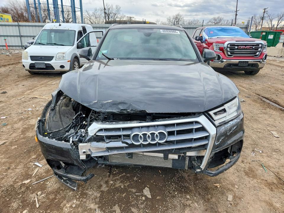 46950986 :رقم المزاد ، WA1BNAFY8J2122117 vin ، 2018 Audi Q5 مزاد بيع