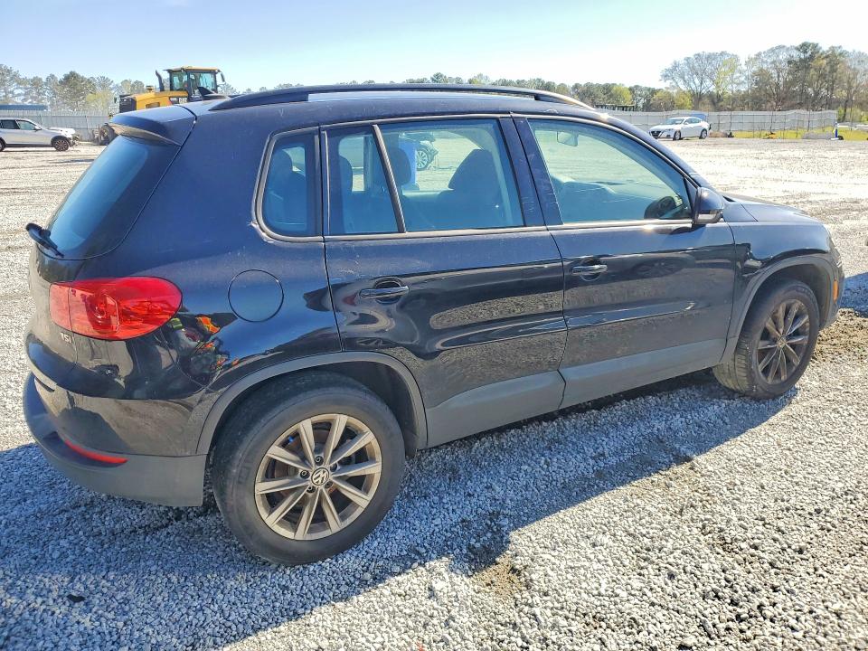 2018 Volkswagen Tiguan Limited მანქანა იყიდება აუქციონზე, vin: WVGAV7AX9JK000476, აუქციონის ნომერი: 45915026