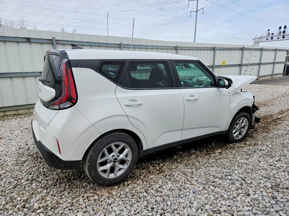 Продажа на аукционе авто 2024 Kia Soul, vin: KNDJ23AU1R7233536, номер лота: 47365966