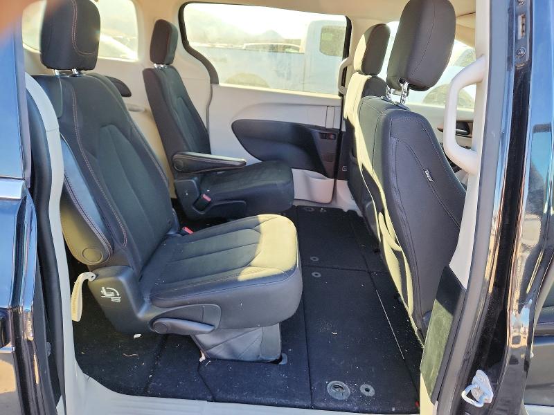 2017 Chrysler Pacifica მანქანა იყიდება აუქციონზე, vin: 2C4RC1DG7HR675664, აუქციონის ნომერი: 46532696