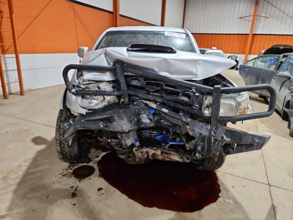 79582705 :رقم المزاد ، 5TEMU52N98Z482992 vin ، 2008 Toyota Tacoma مزاد بيع