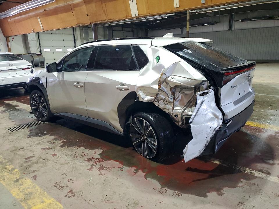 Продажа на аукционе авто 2023 Toyota Bz4x, vin: JTMABACA4PA039025, номер лота: 45601846