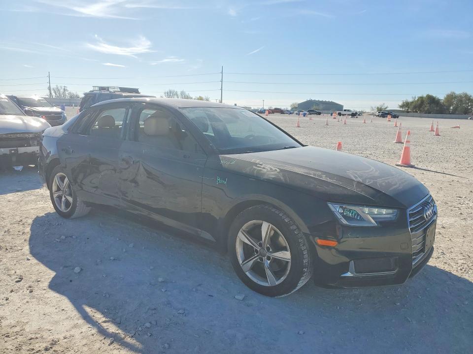 45543456 :رقم المزاد ، WAUGMAF45KA013081 vin ، 2019 Audi A4 مزاد بيع
