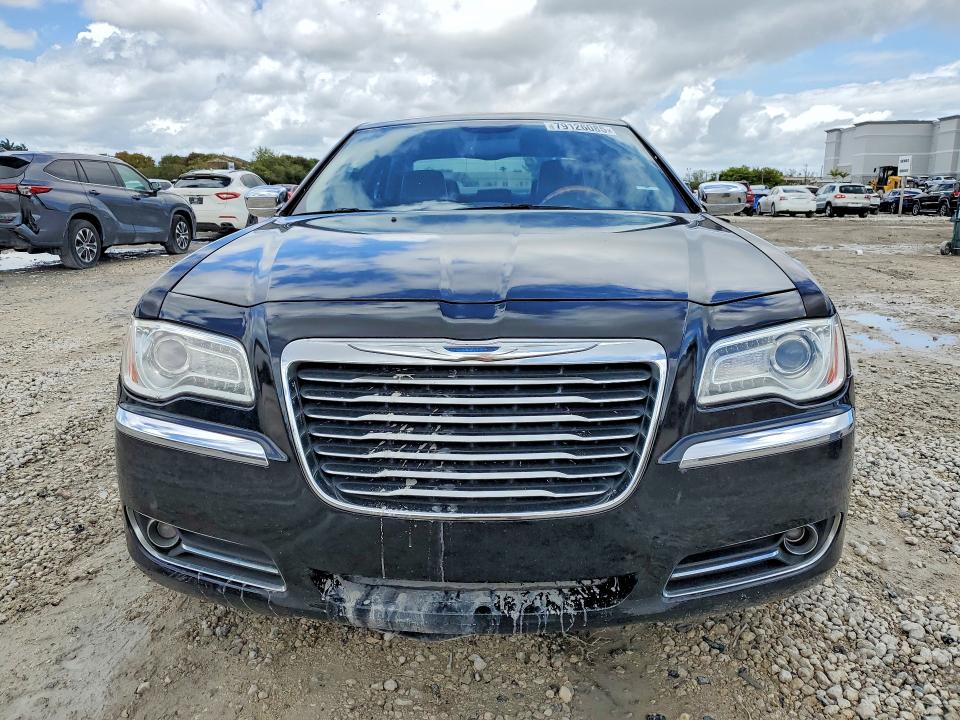 Продажа на аукционе авто 2013 Chrysler 300c, vin: 2C3CCAET5DH673921, номер лота: 79126085