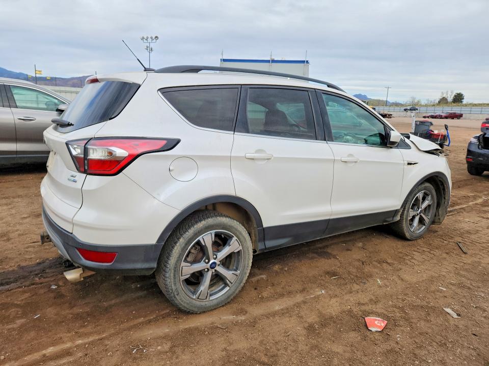 2017 Ford Escape მანქანა იყიდება აუქციონზე, vin: 1FMCU9G98HUE23189, აუქციონის ნომერი: 47458576