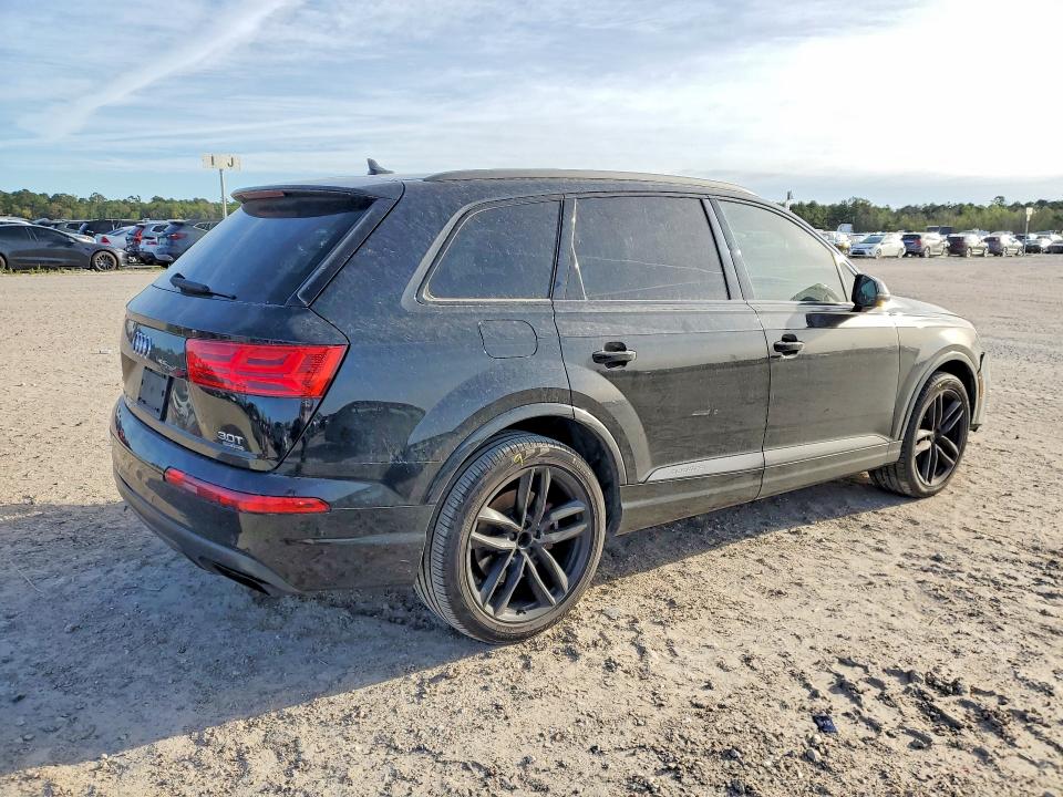 2018 Audi Q7 მანქანა იყიდება აუქციონზე, vin: WA1VABF71JD033516, აუქციონის ნომერი: 46262536