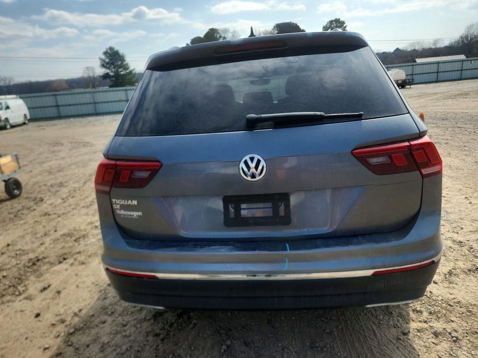 79610135 :رقم المزاد ، 3VV3B7AX5MM015982 vin ، 2021 Volkswagen Tiguan مزاد بيع