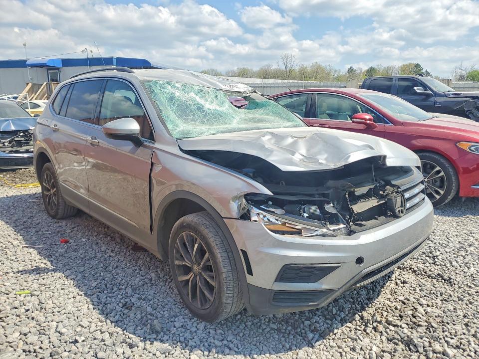 Продажа на аукционе авто 2020 Volkswagen Tiguan, vin: 3VV3B7AX3LM095748, номер лота: 47329946
