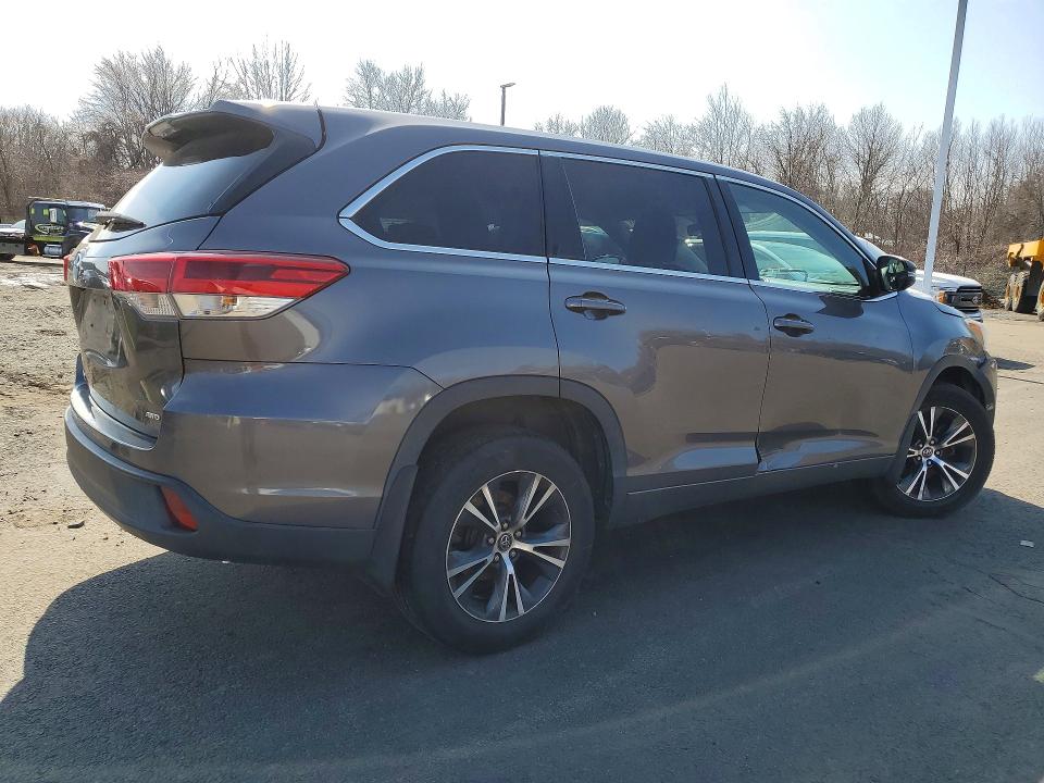 41935106 :رقم المزاد ، 5TDBZRFH3HS427097 vin ، 2017 Toyota Highlander مزاد بيع