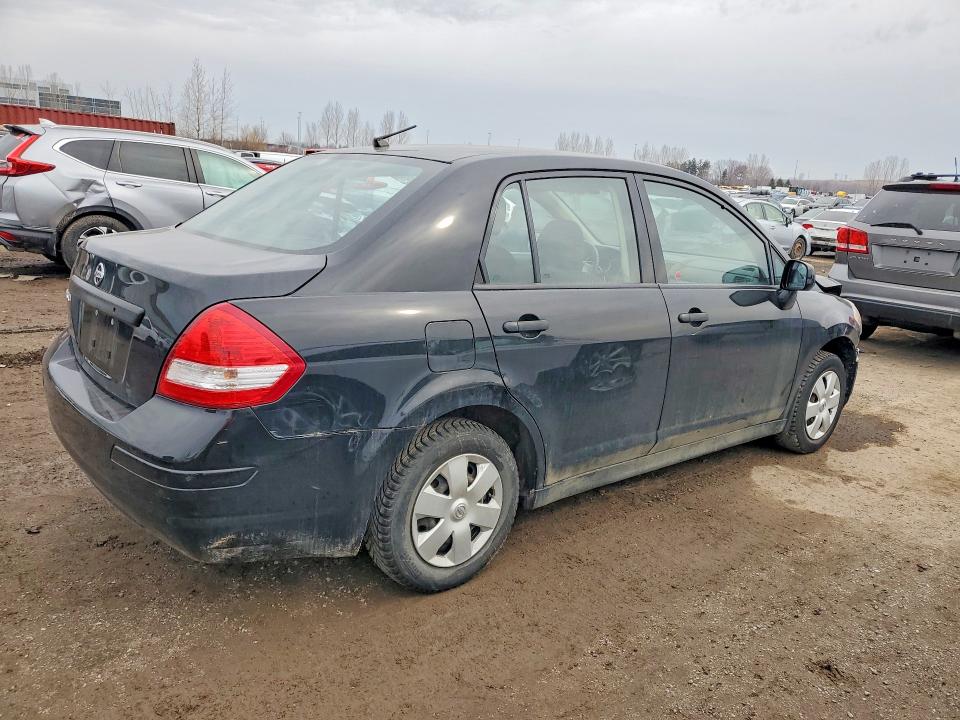 47093246 :رقم المزاد ، 3N1CC1AP6BL497201 vin ، 2011 Nissan Versa مزاد بيع