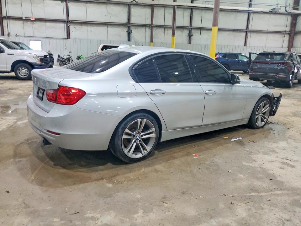 Продажа на аукционе авто 2014 Bmw 335, vin: WBA3B9C55EF588644, номер лота: 45796136
