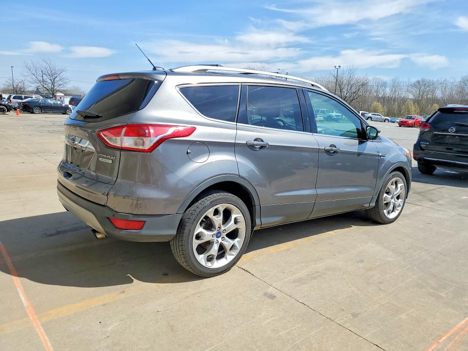 2014 Ford Escape მანქანა იყიდება აუქციონზე, vin: 1FMCU0J96EUE09629, აუქციონის ნომერი: 46963066
