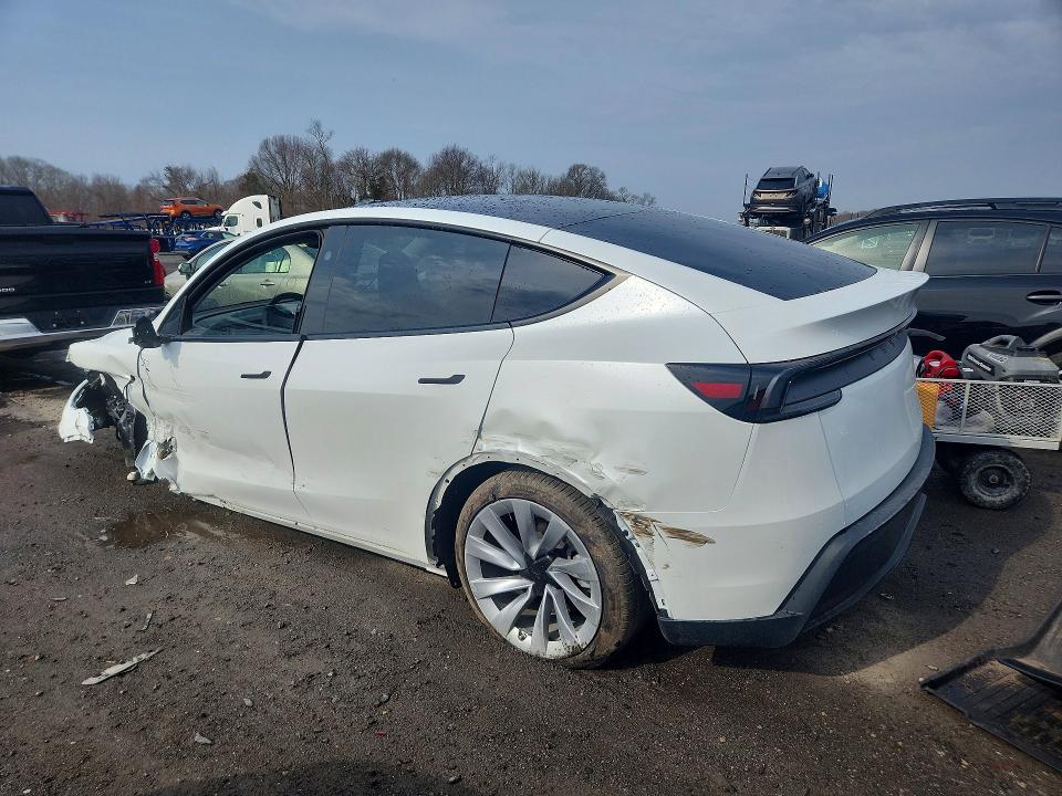 47943676 :رقم المزاد ، 7SAYGDEE8TA456845 vin ، 2026 Tesla Model Y مزاد بيع