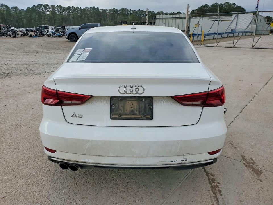 45511046 :رقم المزاد ، WAUAUGFF3H1026799 vin ، 2017 Audi A3 مزاد بيع