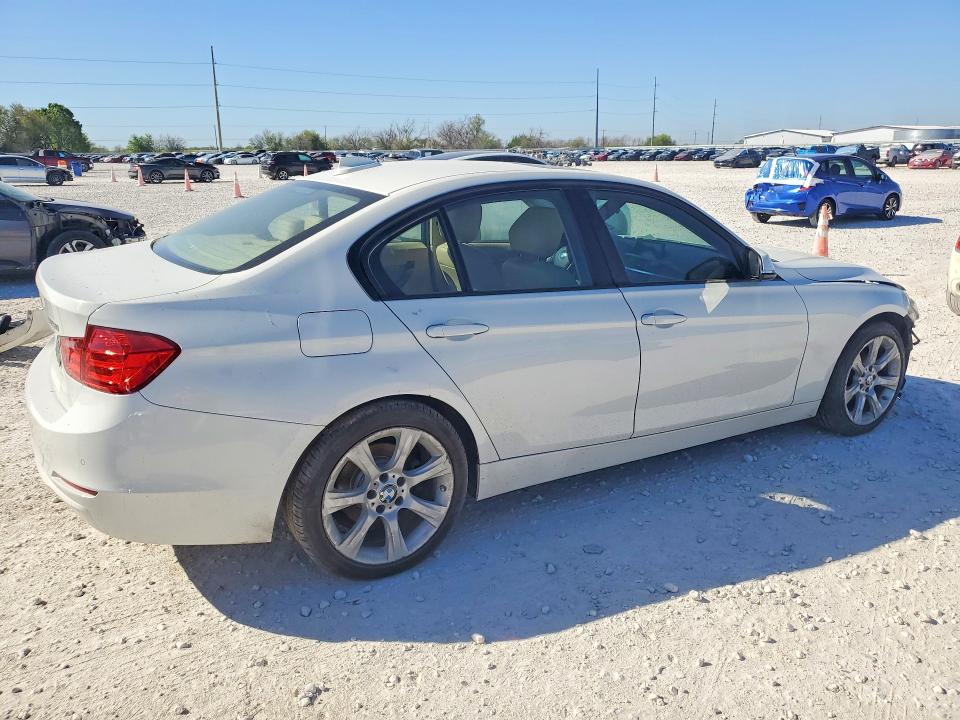 2015 Bmw 328 მანქანა იყიდება აუქციონზე, vin: WBA3B5C57FF961662, აუქციონის ნომერი: 47046956