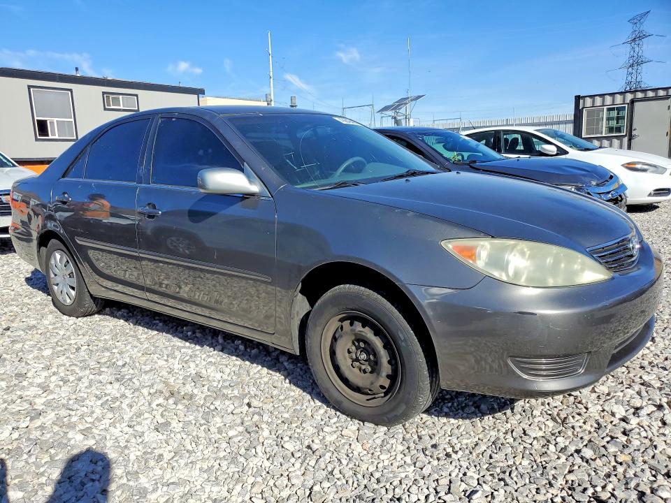 2005 Toyota Camry მანქანა იყიდება აუქციონზე, vin: 4T1BE32K95U510255, აუქციონის ნომერი: 45849466