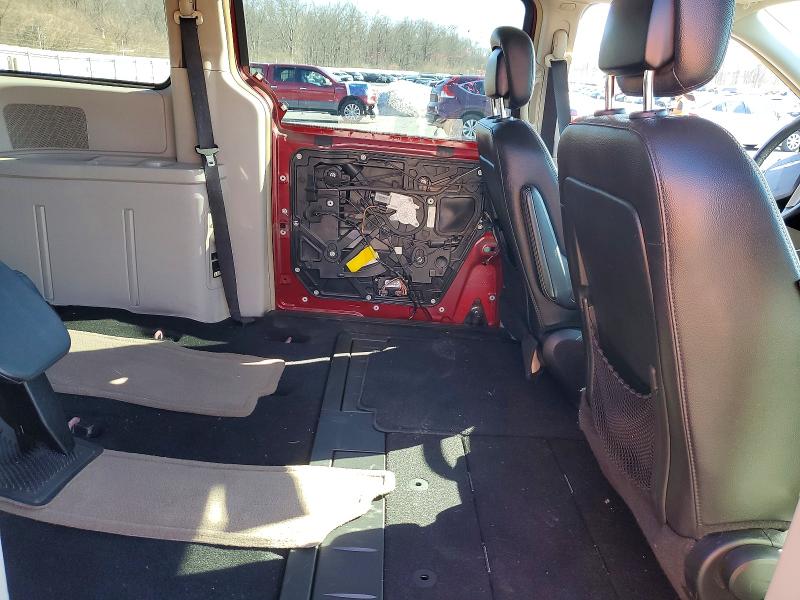 41741336 :رقم المزاد ، 2C4RC1BG2ER115775 vin ، 2014 Chrysler Town & Country مزاد بيع