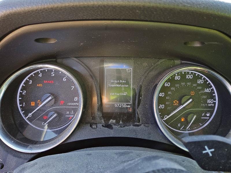 96056505 :رقم المزاد ، 4T1G11AK1LU326044 vin ، 2020 Toyota Camry مزاد بيع