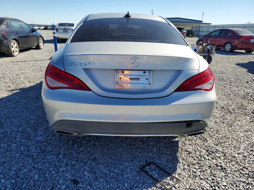 Продажа на аукционе авто 2018 Mercedes-benz Cla, vin: WDDSJ4EB4JN557477, номер лота: 45790366