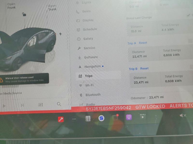 2022 Tesla Model 3 მანქანა იყიდება აუქციონზე, vin: 5YJ3E1EB5NF259042, აუქციონის ნომერი: 47369126