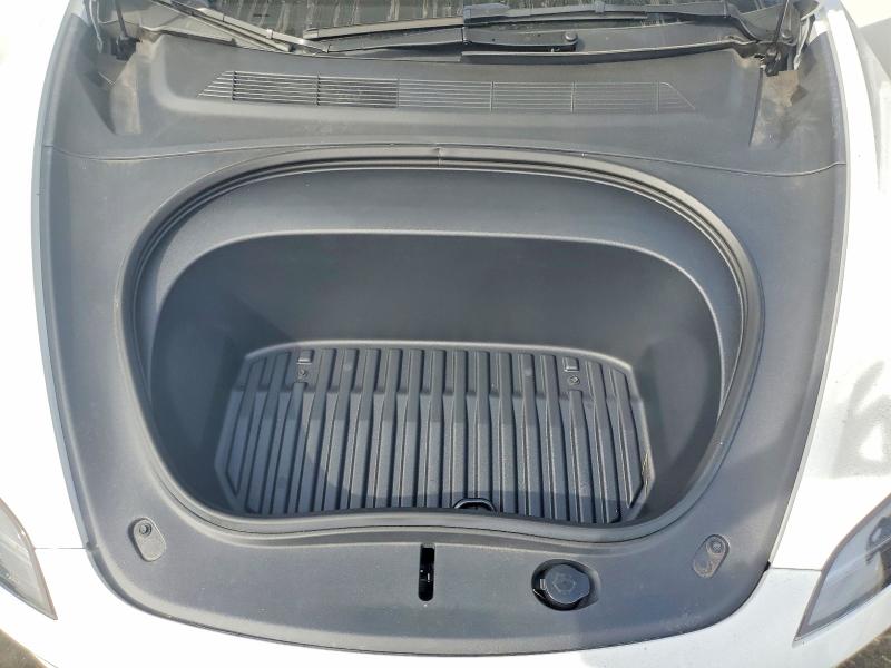 Продажа на аукционе авто 2025 Tesla Model 3, vin: 5YJ3E1EA3SF916133, номер лота: 46330596