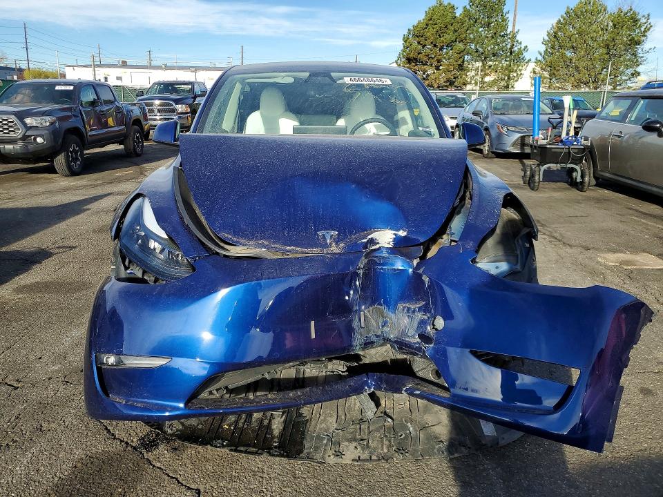 Продаж на аукціоні авто 2025 Tesla Model Y, vin: 7SAYGDEEXSF263436, номер лоту: 46648646