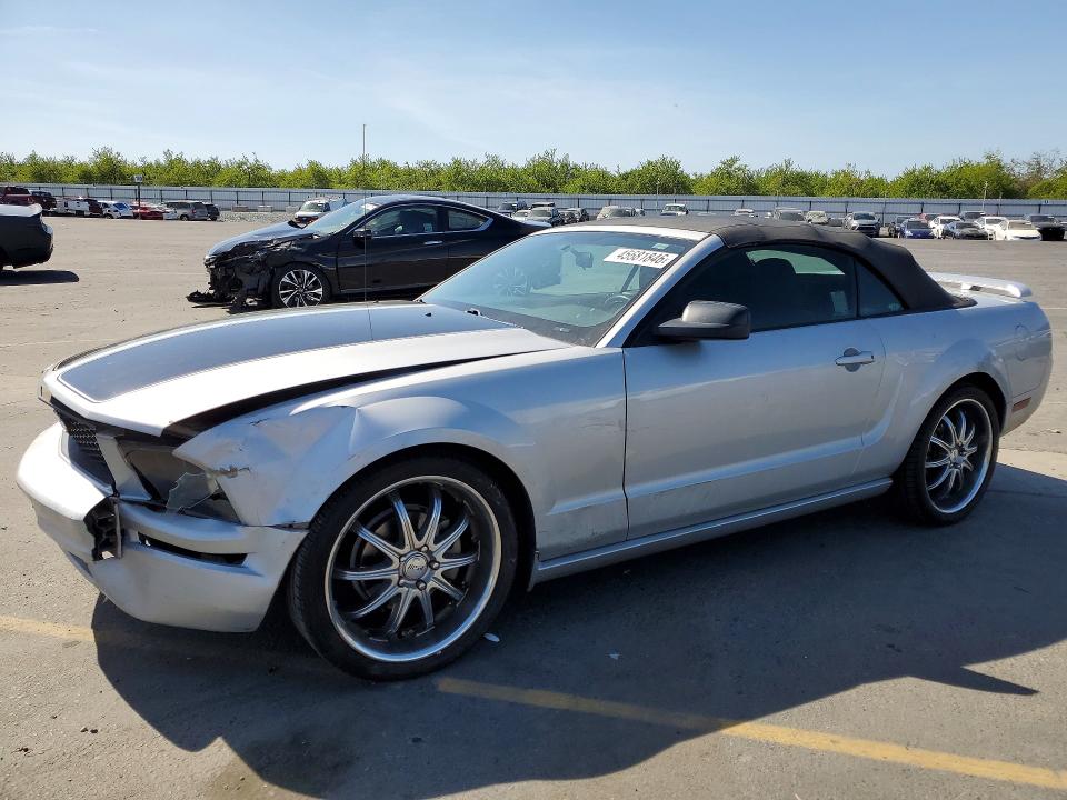 2006 Ford Mustang მანქანა იყიდება აუქციონზე, vin: 1ZVHT84N265111267, აუქციონის ნომერი: 45681846