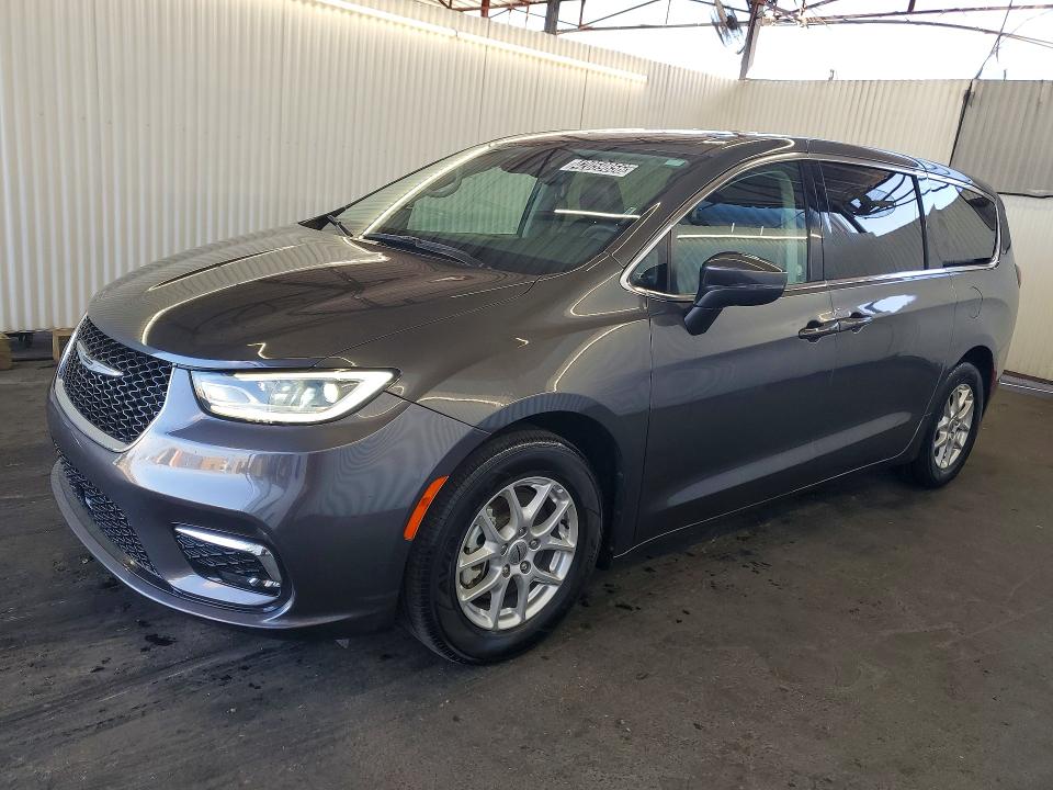 Продажа на аукционе авто 2023 Chrysler Pacifica, vin: 2C4RC1BG0PR601245, номер лота: 42059856
